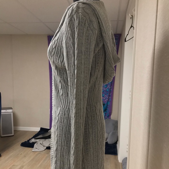 So GRAY KNITTED CARDIGAN SIZE MEDIUM - Picture 3 of 7